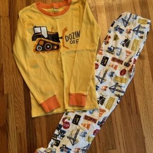 Gymboree Gymmies “Dozing Off” Pajamas PJs Construction Vehicles Size 8 worn 2x